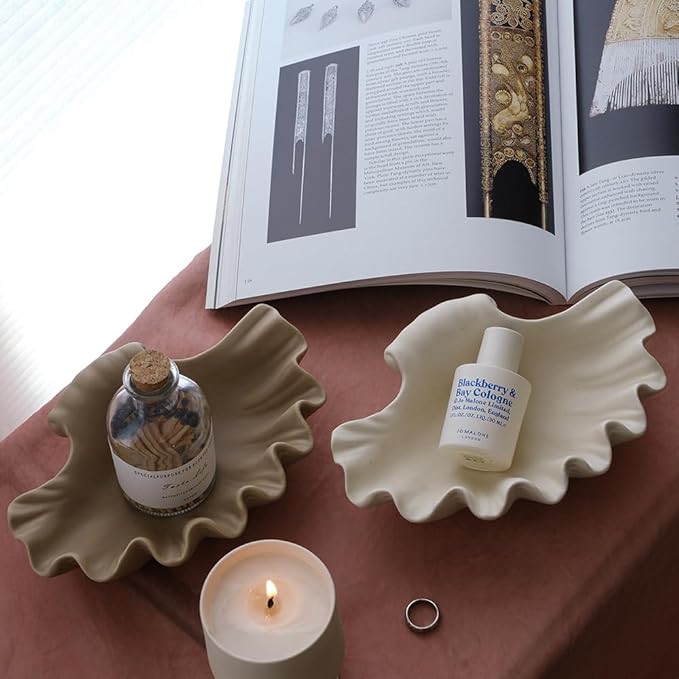 WENSHUO Ocean Shell Ceramic Decorative Bowl, Jewelry Dish for Rings, Trinkets, Crème (Matte Crème)