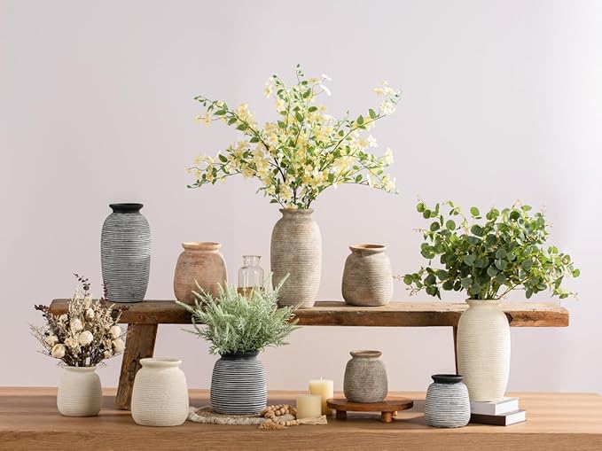 Ceramic Rustic Vase, Small Flower Farmhouse Vases Home Decor, 6“ Short Pottery Decorative Pampas Vase for Table Living Room Entryway Mantel Bookshelf Bedroom Bathroom Kitchen-Black