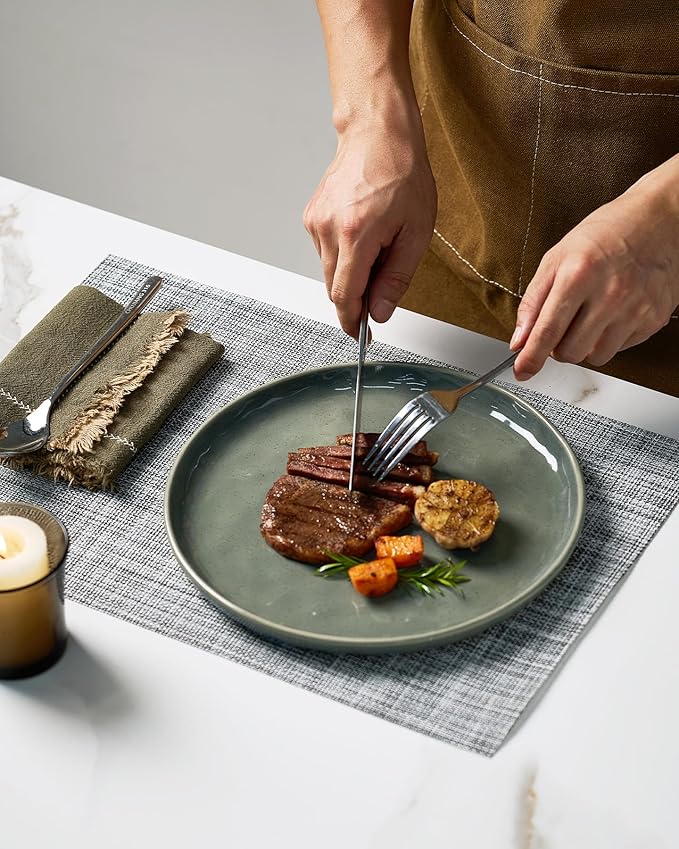 Famiware Mars Plates and Bowls Set, 12 Pieces Dinnerware Sets, Dishes Set for 4, Sage Green