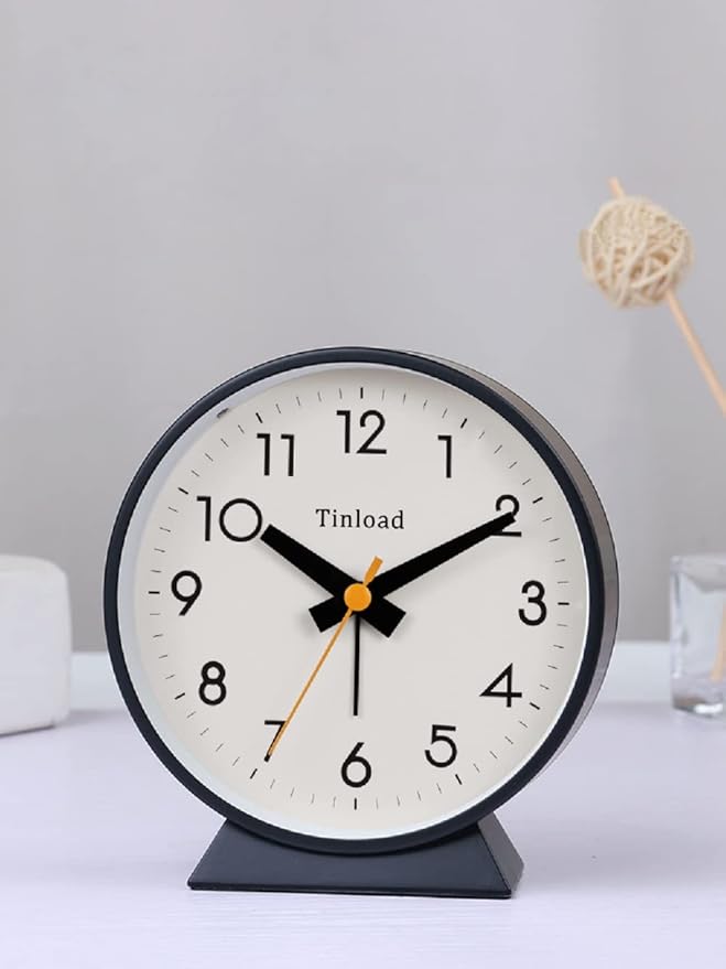 4.5" Battery Operated Antique Retro Analog Alarm Clock, Small Silent Bedside Desk Clock,Lighted on Demand, Battery Operated, Snooze, for Living Room, Bedroom, Bedside, Desk, Gift Clock