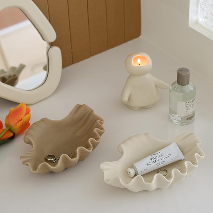 WENSHUO Ocean Shell Ceramic Decorative Bowl, Jewelry Dish for Rings, Trinkets, Crème (Matte Crème)