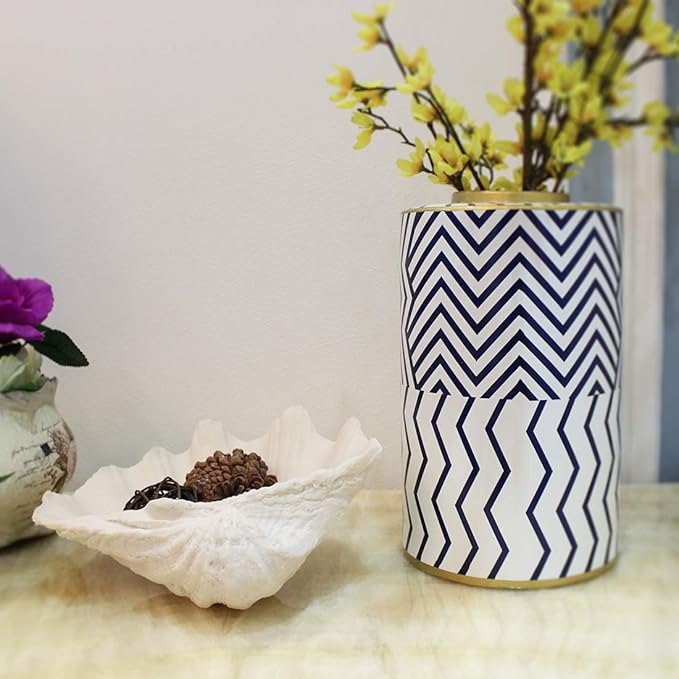 Medium White Scalloped Clam Shell Bowl Sea Shell Decor for Nautical Beach House,Coastal Decor Gift of Housewarming and Wedding Party