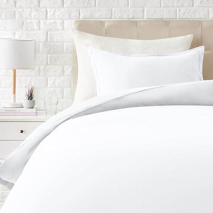 Amazon Basics Lightweight Microfiber 2-Piece Duvet Cover Set with Zipper Closure, Twin/Twin XL, Bright White, Solid - Pack of 4