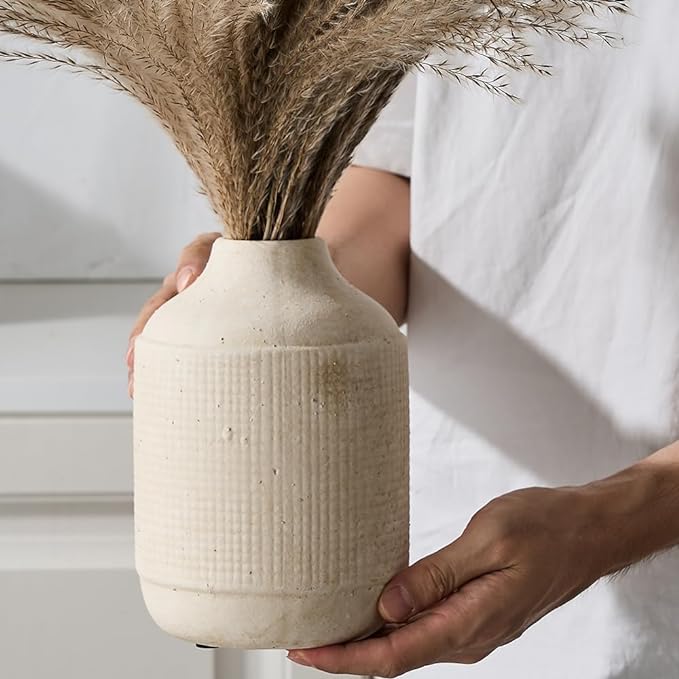 SIDUCAL Ceramic Rustic Farmhouse Vase | 7 Inch Pottery Decorative Flower Sand Glaze Finish Boho Vase for Home Decor, Table, Living Room, Bathroom Decoration, Shelf Decor, Mantel, White