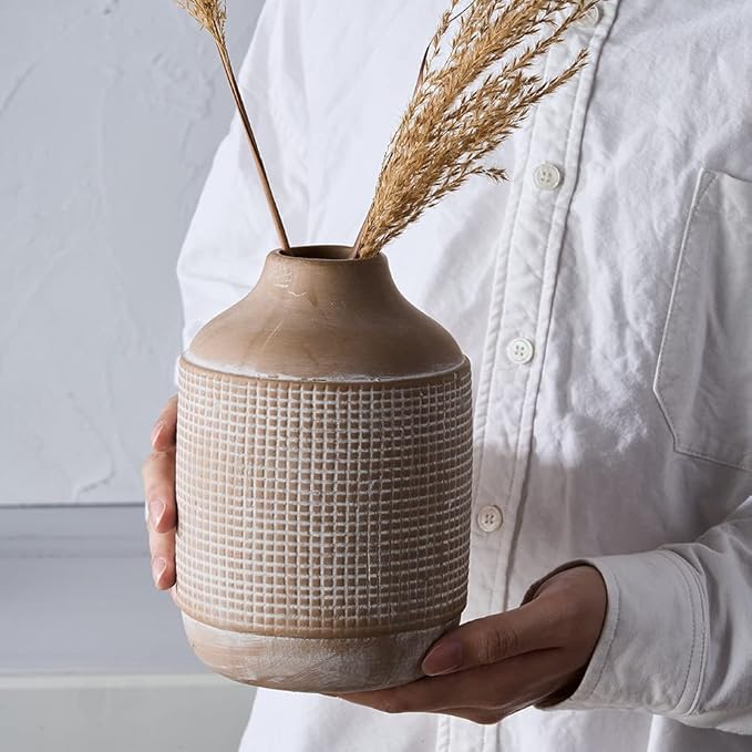 SIDUCAL Ceramic Rustic Farmhouse Vase, Sand Glaze Finish Boho Vase, Pottery Decorative Flower for Home Decor, Table, Living Room Decoration, Shelf Decor, Mantel, 7 Inch, Beige