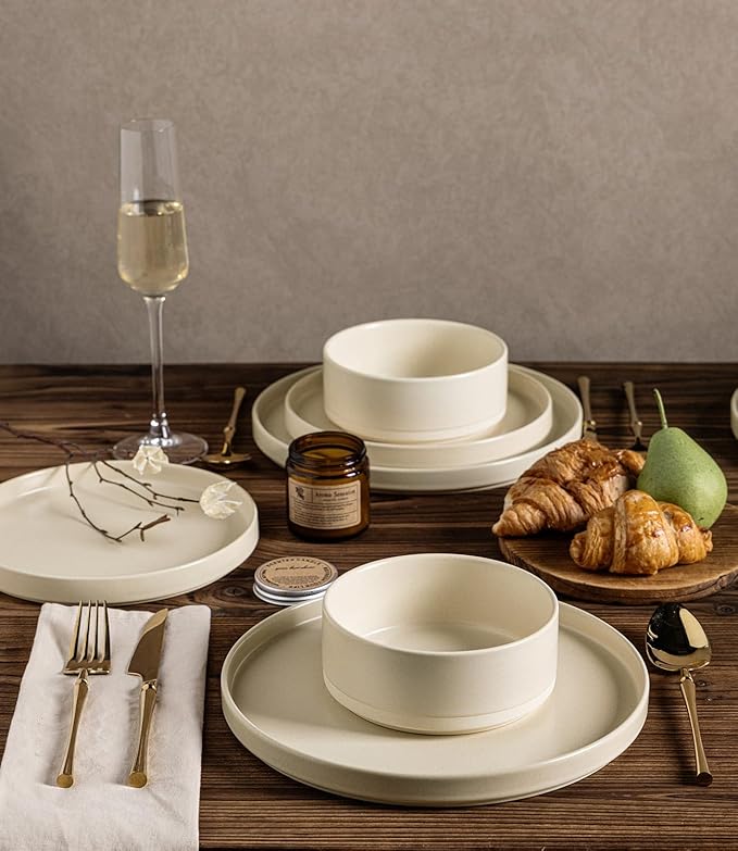 TheTerra Ceramic Dinnerware Sets for 6, 18 Pieces Handmade Reactive Glaze Plates and Bowls Set, Scratch Resistant Dish Set, Oven & Microwave & Dishwasher Safe, Matte White