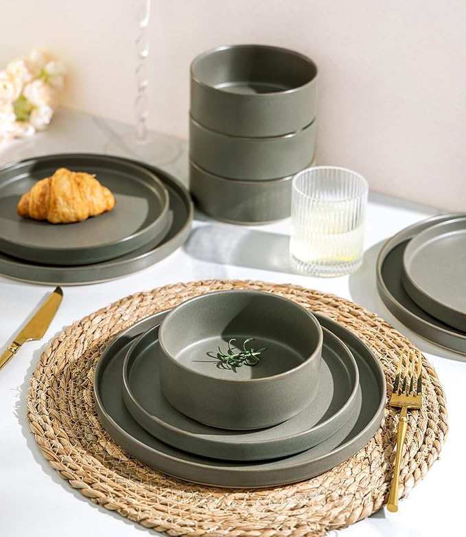 TheTerra Ceramic Dinnerware Sets for 6, 18 Pieces Handmade Reactive Glaze Plates and Bowls Set, Scratch Resistant Dish Set, Oven & Microwave & Dishwasher Safe, Matte Green