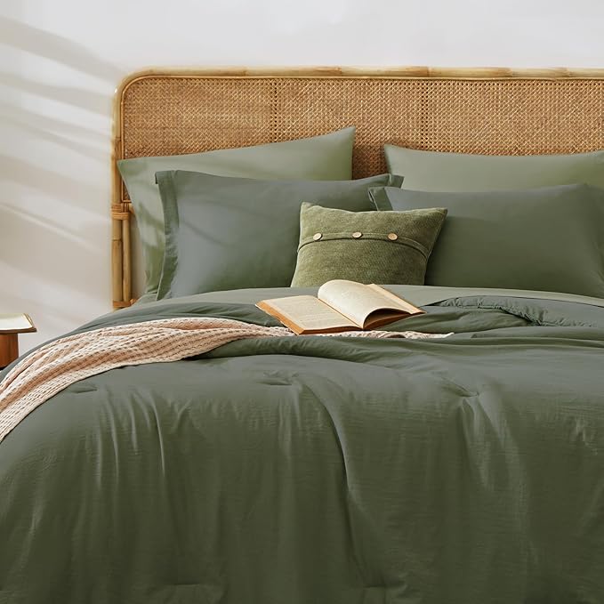 WRENSONGE Oversized Queen Comforter Set - 7 Pieces Olive Green Bed in a Bag Queen with Sheets, 2 Pillow Shams, and 2 Pillowcases- Warm Bedding Sets Queen for All Season