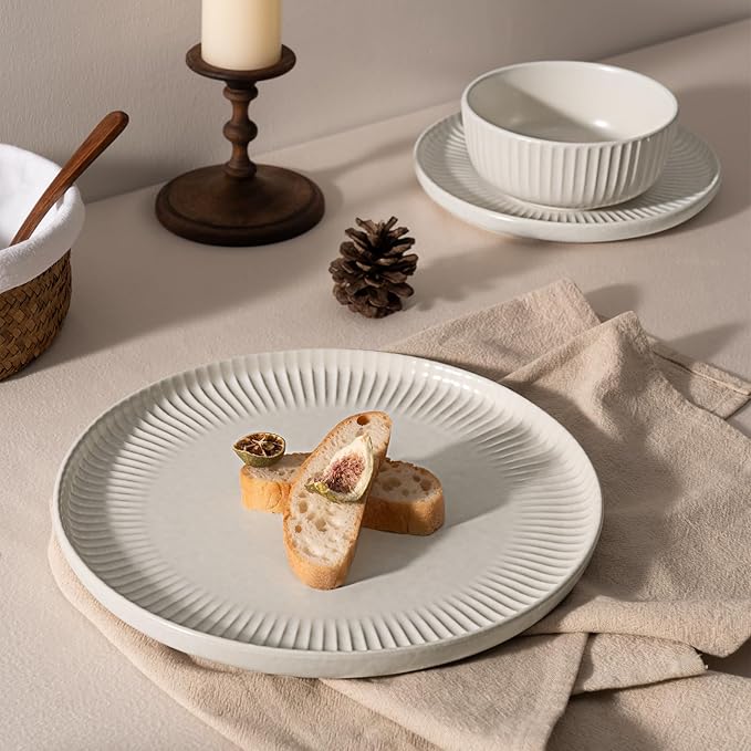 Famiware Starlight Dinnerware Sets, Plates and Bowls Dish Set of 6 (18 Pieces), Ribbed Textured Tableware - Dishwasher & Microwave Safe, Chip Resistant, Reactive Glaze, Matte Reactive White