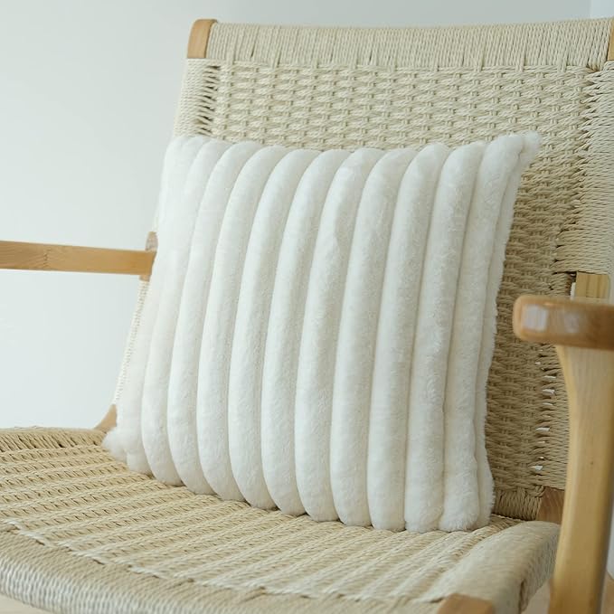 JOJUSIS Pack of 2 Faux Fur Plush Decorative Throw Pillow Covers Couch Cushion Case Soft Pillowcases (White, 20 x 20-Inch)