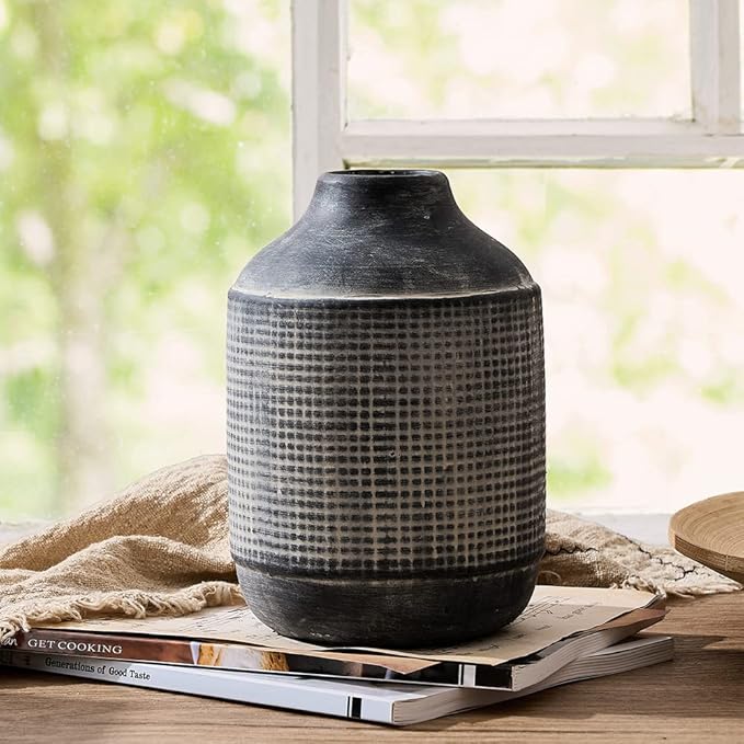 SIDUCAL Ceramic Rustic Farmhouse Vase, Sand Glaze Finish Boho Vase, Pottery Decorative Flower for Home Decor, Table, Living Room Decoration, Shelf Decor, Mantel, 7.4 Inch, Black
