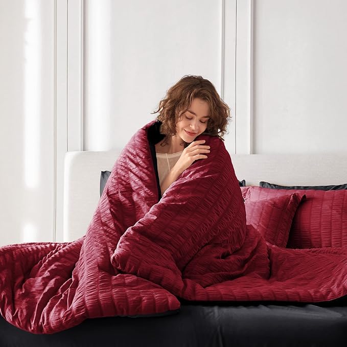 MUXHOMO 7 Pieces California King Comforter Set, Seersucker Bed in a Bag Cal King Size, All Season Luxury Bedding Set with Comforter, Flat Sheet, Fitted Sheet, Pillowcases & Shams, Red & Black