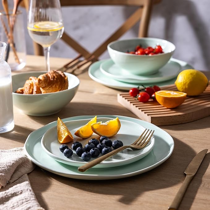 LERATIO Ceramic Dinnerware Sets for 4,Porcelain Plates and Bowls Sets with Wavy Edge,Microwave & Dishwasher & Oven Safe,Light Weight & Scratch Resistant Dishes Sets-Service for 4 (12pcs)-Light Green
