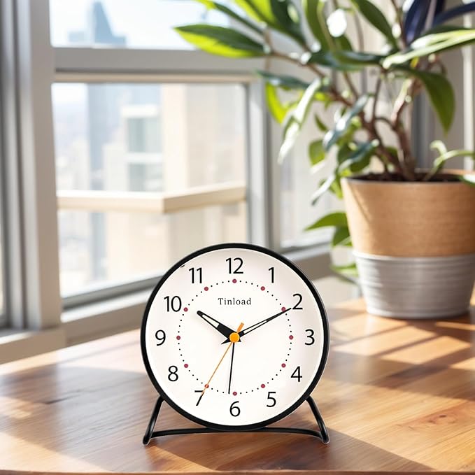4.5" Antique Retro Analog Alarm Clock, Small Silent Desk Clock with Manual Light, Snooze, for Living Room, Bedroom, Bedside, Desk(Black)