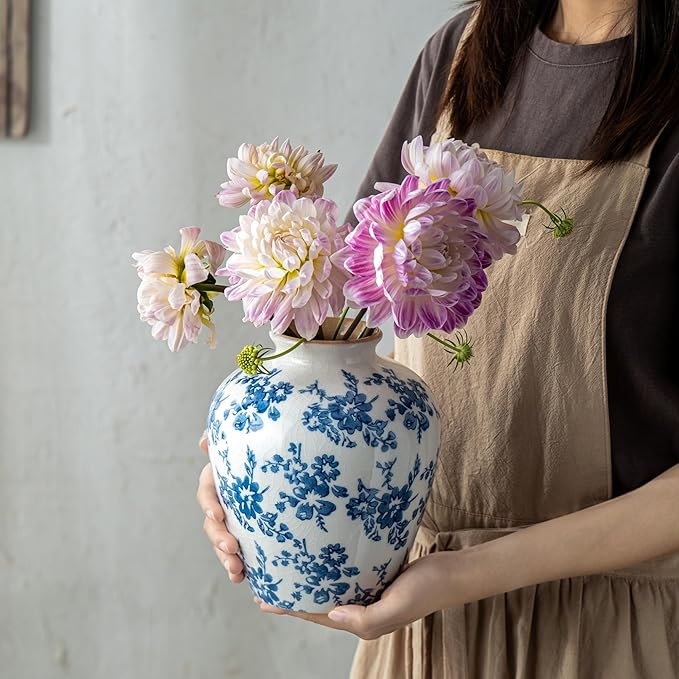 Blue and White Vase, 8 Inch Vintage Chinoiserie Ceramic Vase, Rustic Flower Vases Decorative Antique Vases for Home Decor, Retro Ice Cracked Porcelain Farmhouse Table Centerpieces Decor