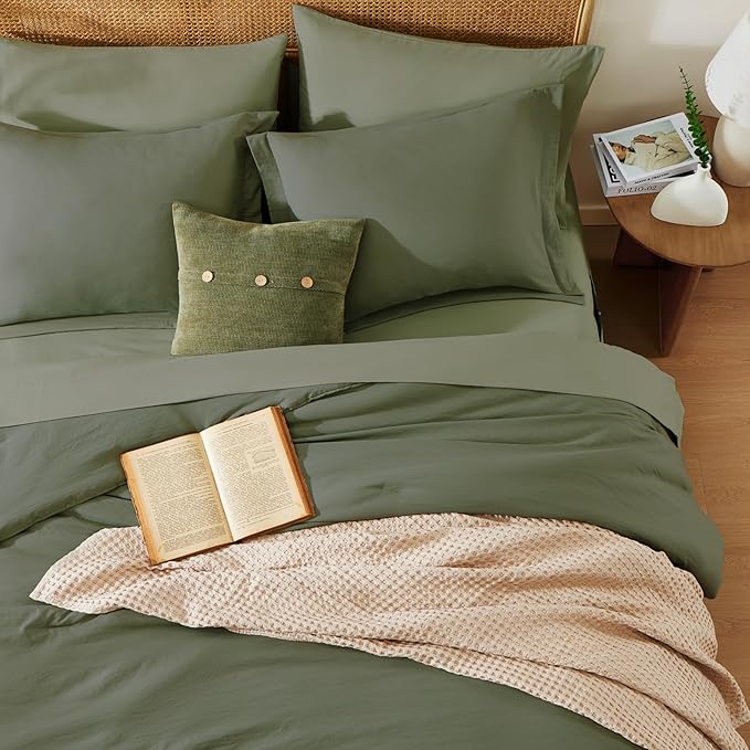 WRENSONGE Oversized Queen Comforter Set - 7 Pieces Olive Green Bed in a Bag Queen with Sheets, 2 Pillow Shams, and 2 Pillowcases- Warm Bedding Sets Queen for All Season