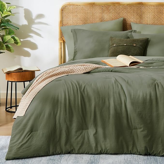 WRENSONGE Oversized Queen Comforter Set - 7 Pieces Olive Green Bed in a Bag Queen with Sheets, 2 Pillow Shams, and 2 Pillowcases- Warm Bedding Sets Queen for All Season