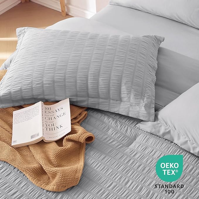 MUXHOMO 5 Pieces Twin Comforter Set, Seersucker Bed in a Bag Twin Size, All Season Luxury Bedding Set with Comforter, Flat Sheet, Fitted Sheet, Pillowcase & Sham, Light Grey