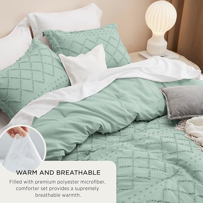 Bedsure California King Comforter Set - Sage Green Comforter, Boho Tufted Shabby Chic Bedding for Kids, 3 Pieces Vintage Farmhouse Bed Set for All Seasons, Fluffy Soft Bedding with 2 Pillow Shams