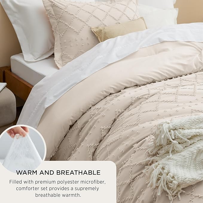 Bedsure Oversized Queen Comforter Set - Beige Comforter, Boho Tufted Shabby Chic Bedding for Kids, 3 Pieces Vintage Farmhouse Bed Set for All Seasons, Fluffy Soft Bedding with 2 Pillow Shams