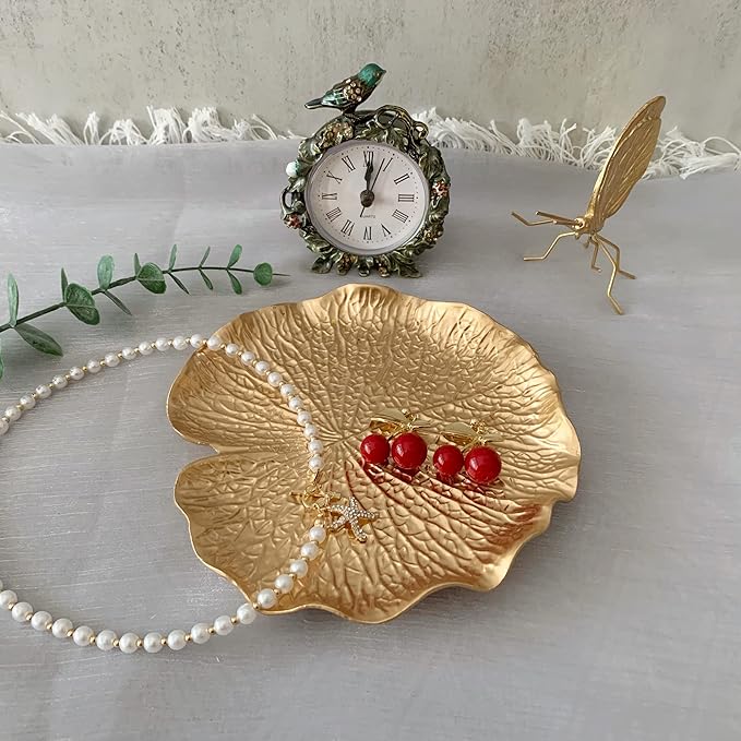 Metal Jewelry Dish, Small Leaf Shaped Ring Holder Jewelry Organizer, Trinket Dish Vanity Tray for Dresser Christmas Birthday Wedding Gifts