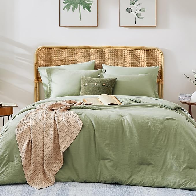 WRENSONGE King Size Comforter Set- 7 Pieces Soft Sage Green Bed in a Bag King with Fitted Sheet, Flat Sheet, 2 Pillow Shams, and 2 Pillowcases- Warm Bed Set for All Season