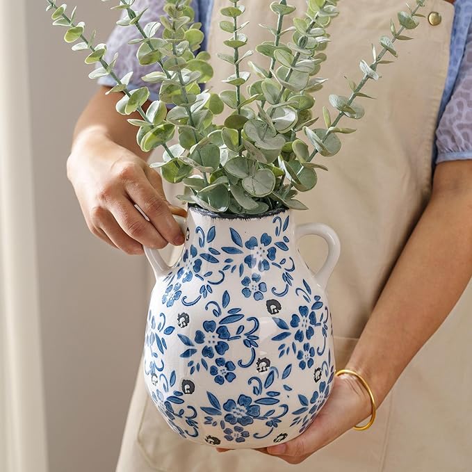 Blue and White Vintage Round Flower Vase with 2 Handles, Chinoiserie Floral Vase, Retro Ice Cracked Ceramic Large Vases for Home Decor, Living Room, Grand Millennial Chinoiserie Decor, 7.7 Inch