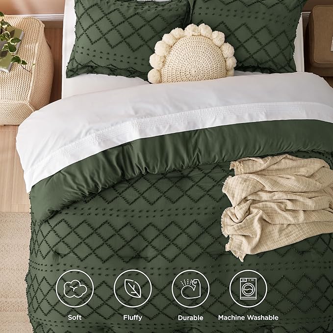 Bedsure California King Comforter Set - Olive Green Comforter, Boho Tufted Shabby Chic Bedding for Kids, 3 Pieces Vintage Farmhouse Bed Set for All Seasons, Fluffy Soft Bedding with 2 Pillow Shams
