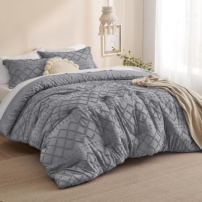 Bedsure Queen Comforter Set - Grey Comforter, Boho Tufted Shabby Chic Bedding for Kids, 3 Pieces Vintage Farmhouse Bed Set for All Seasons, Fluffy Soft Bedding with 2 Pillow Shams