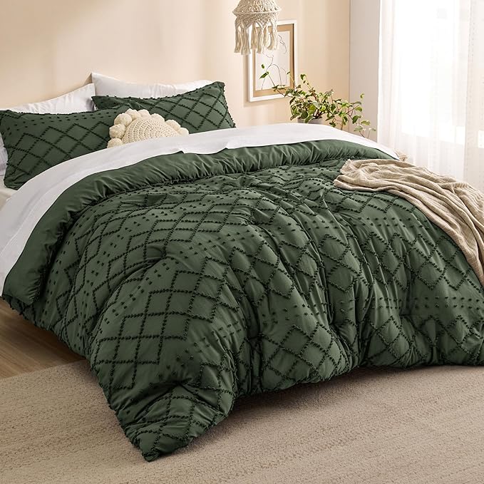 Bedsure Full Comforter Set - Olive Green Comforter, Boho Tufted Shabby Chic Bedding for Kids, 3 Pieces Vintage Farmhouse Bed Set for All Seasons, Fluffy Soft Bedding with 2 Pillow Shams