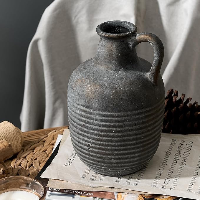 SIDUCAL Rustic Ceramic Farmhouse Flower Vase with 1 Handle-Height 8.43" Terracotta Vase, Unique Textured Pottery Flower Vases for Home Decor, Table, Wedding, Living Room, Shelf Decor, Bronze Black